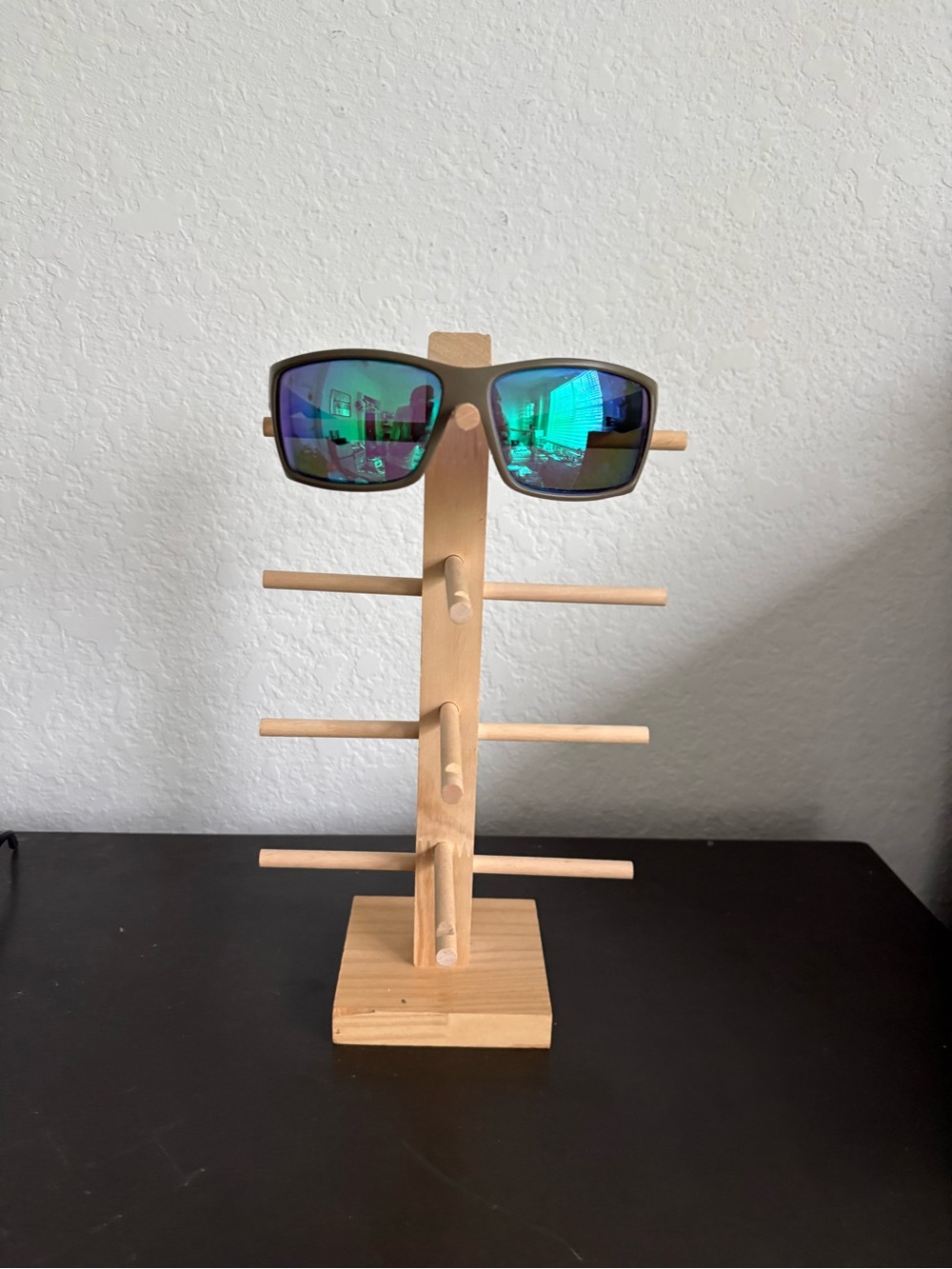 Costa Men’s sunglasses. Mirrored lenses